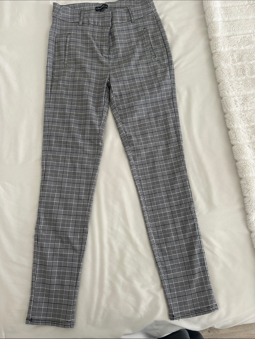 Chocolate Women's Skinny Plaid Pants in Gray and Black